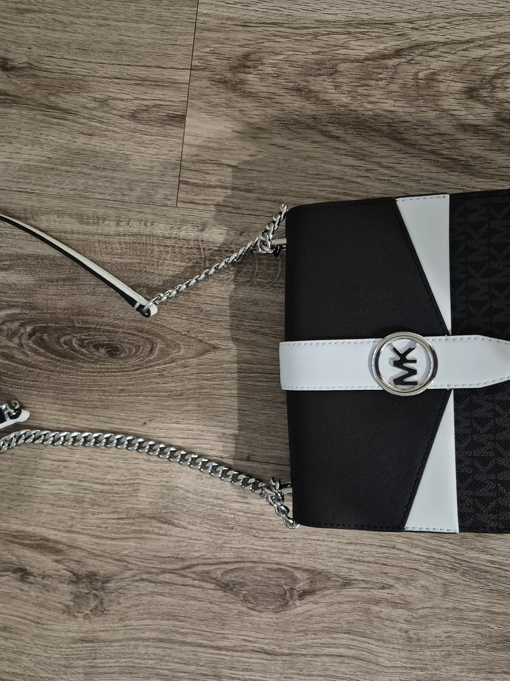 Michael Kors Black & White Crossbody Bag